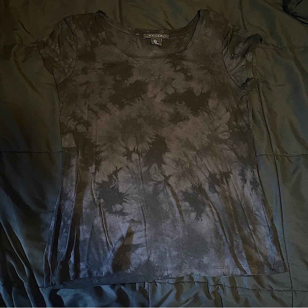 Black Tie Dye TAHARI Super Soft babydoll t-shirt Size medium